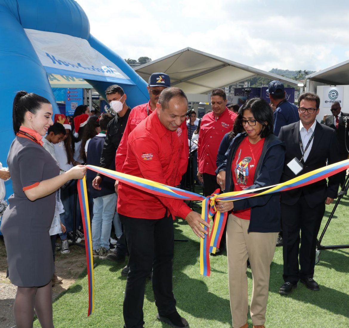 Inauguración oficial de la Expo Transporte Internacional 2022 en la base aérea Generalísimo «Francisco de Miranda»