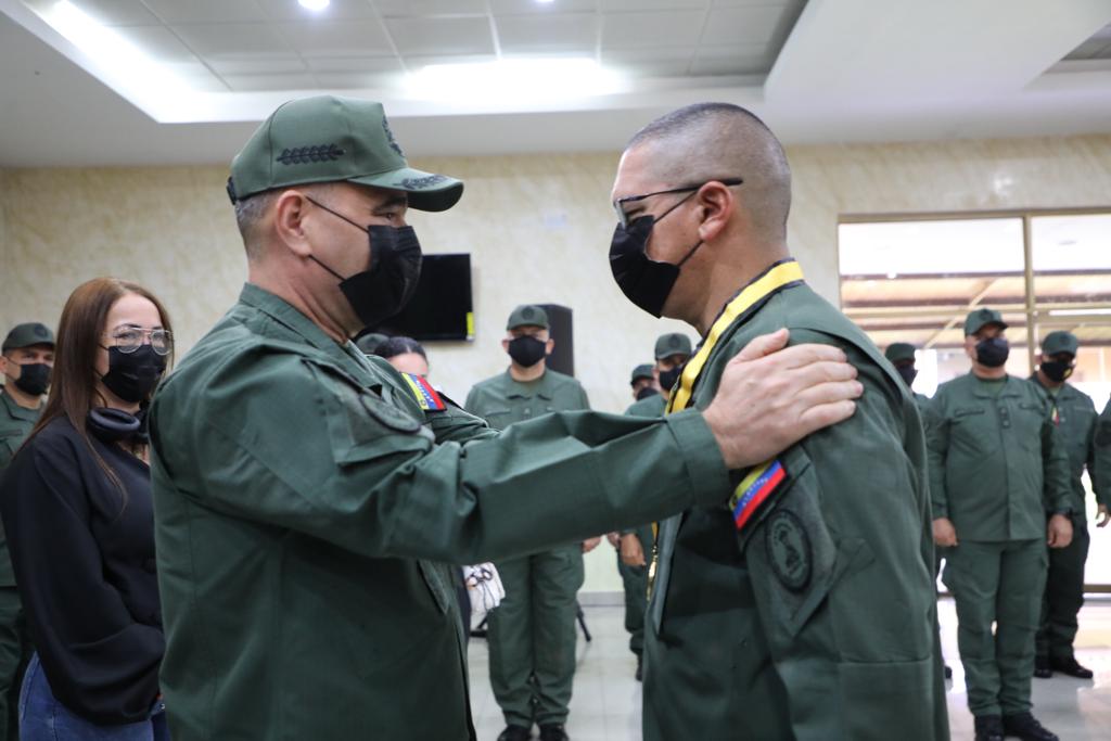 MG Santiago Infante es nombrado como oficial de Infantería del Ejército Bolivariano